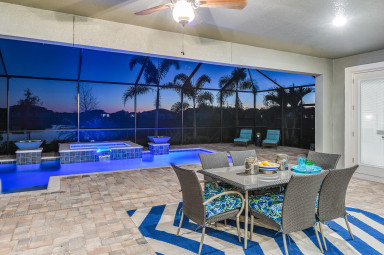 Bayshore II Outdoor Living